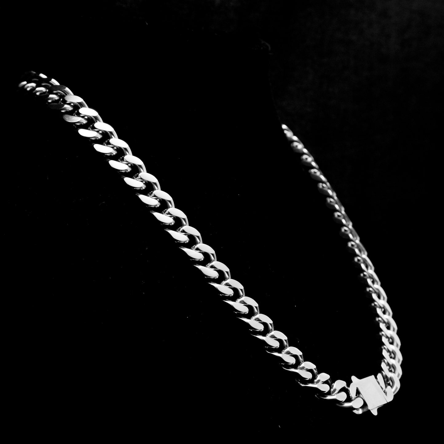 SILVER CUBAN CHAIN (12MM)